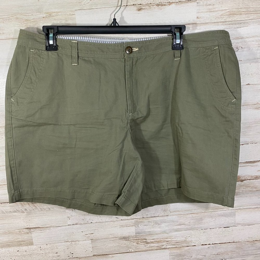 Natural Reflections Woman's Shorts Size 20W